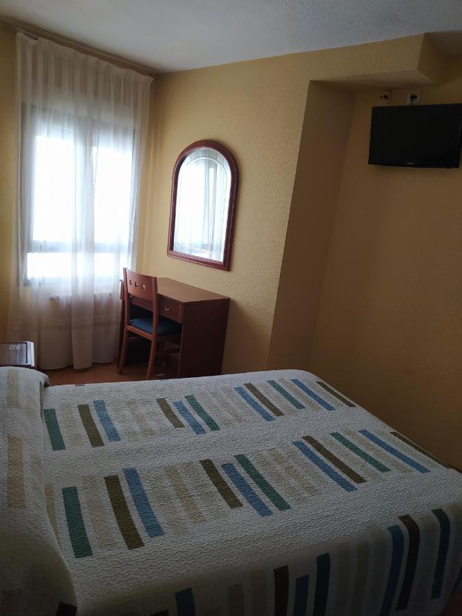Hostal Guzman El Bueno By Gaiarooms Леон Экстерьер фото